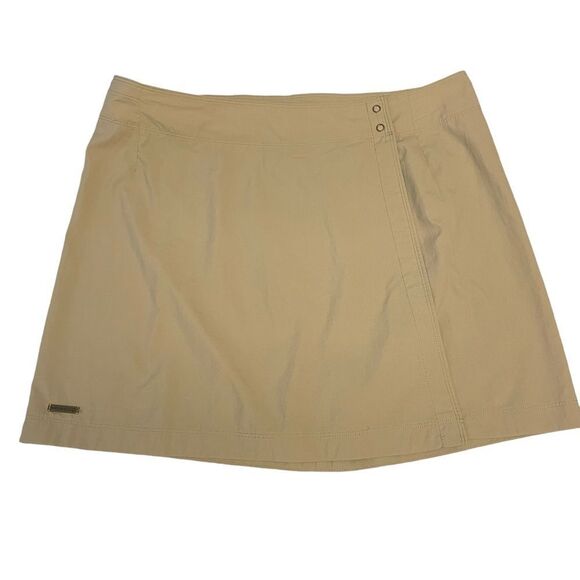 MERRELL WOMEn’s waterproof nylon wrap mini skirt in khaki opti wick UPF 50 sz 8‎ - Picture 1 of 12